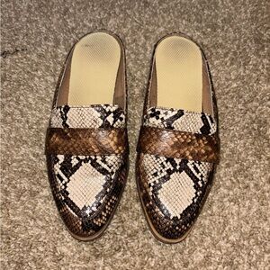 Universal Thread Brown Snakeskin Mules 5.5